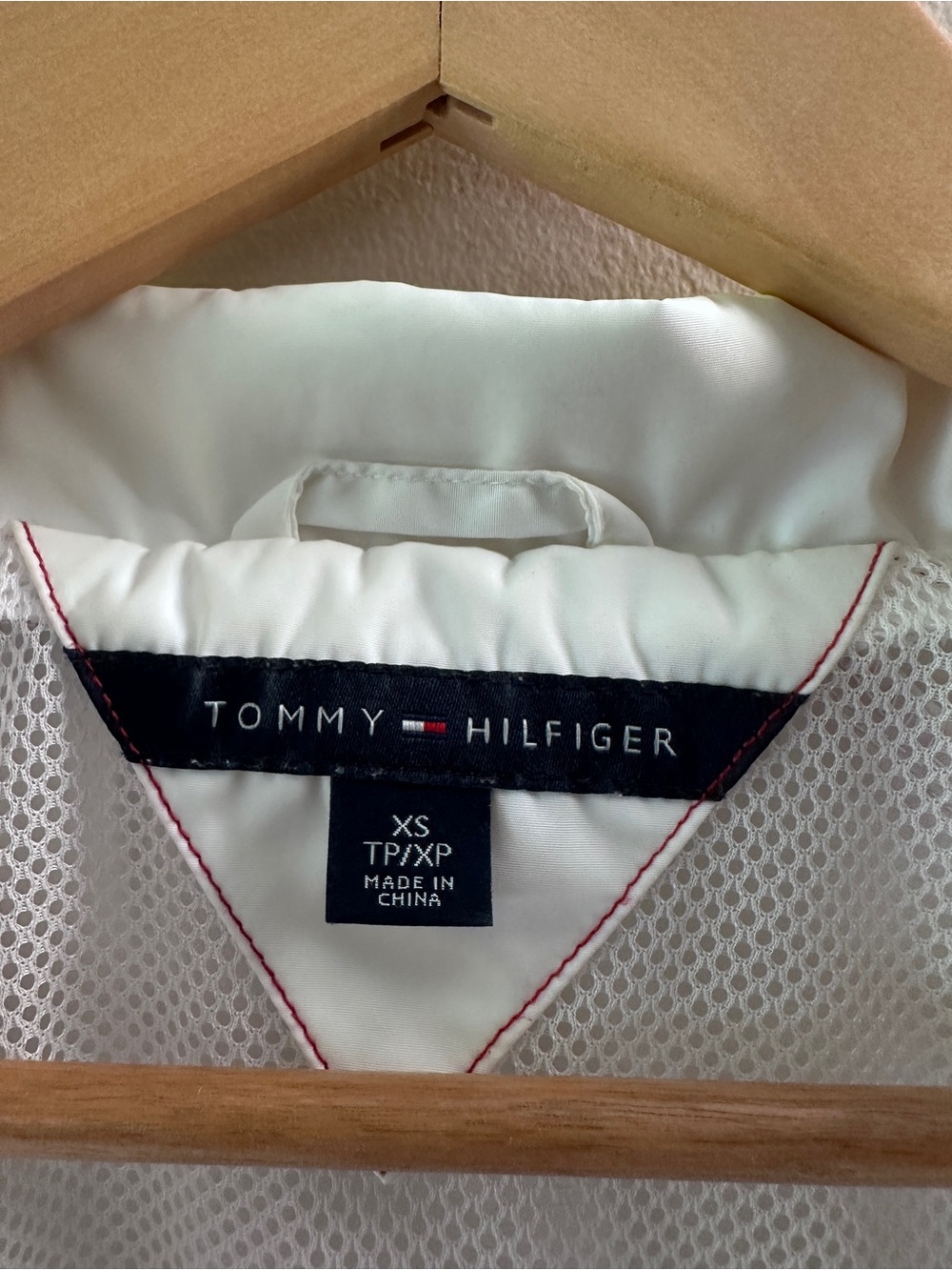 Tommy Hilfiger Womens White Windbreaker Jacket Spellout Sleeve Track Sport XS - Picture 3 of 7